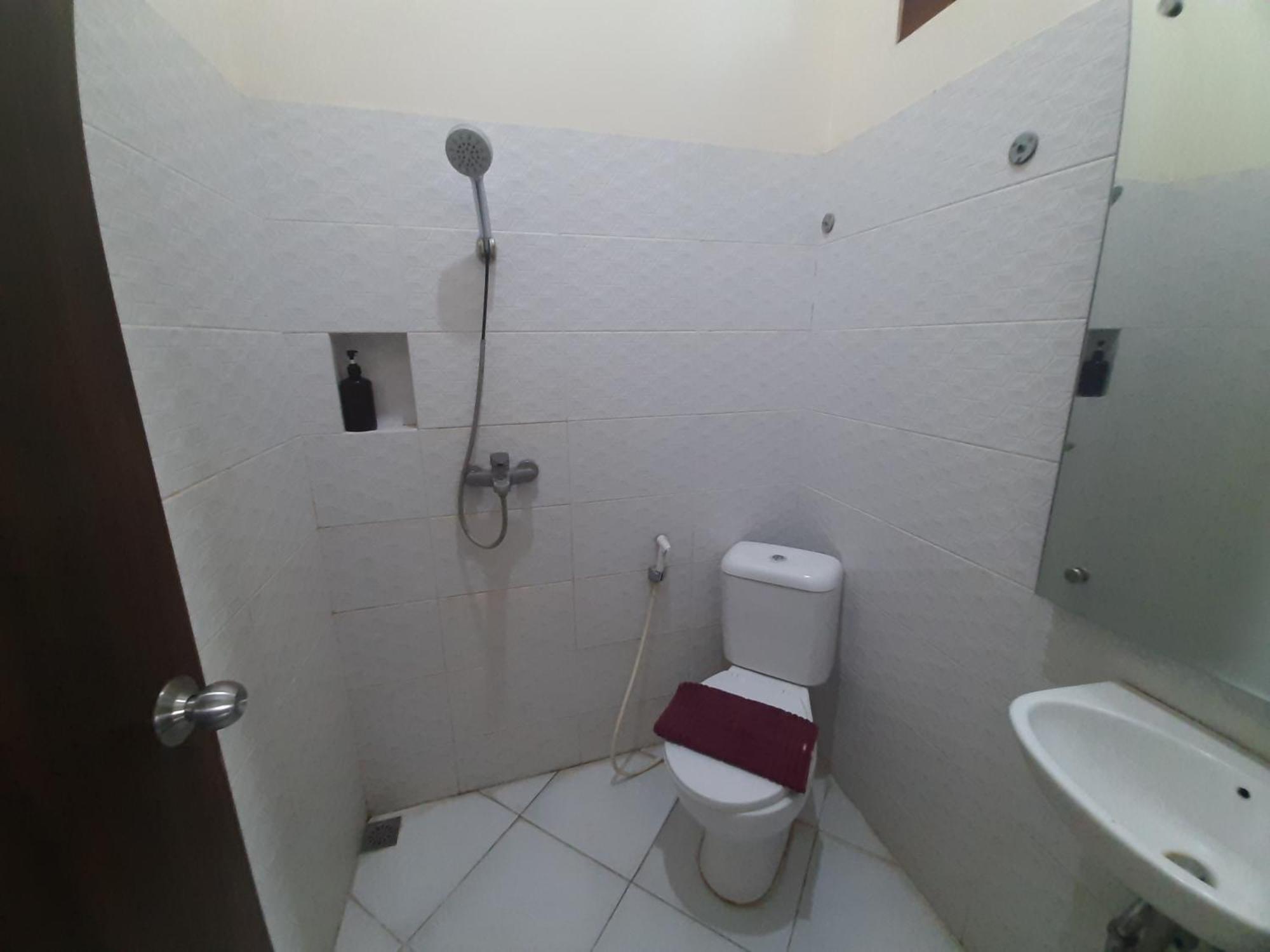 Urbanview Alfiya Hotel Lampung 班达楠榜 外观 照片
