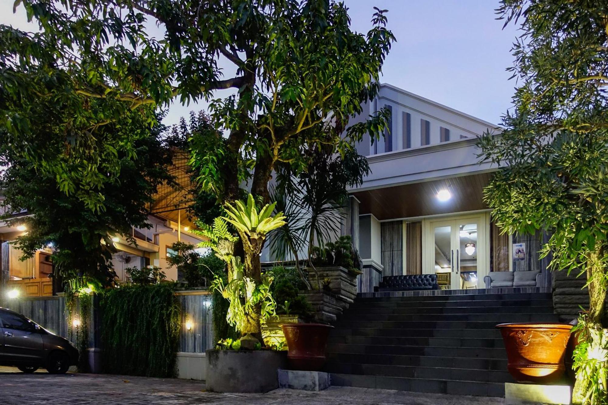 Urbanview Alfiya Hotel Lampung 班达楠榜 外观 照片