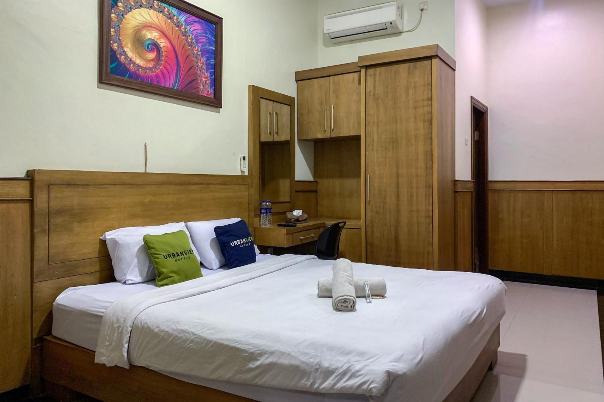 Urbanview Alfiya Hotel Lampung 班达楠榜 外观 照片